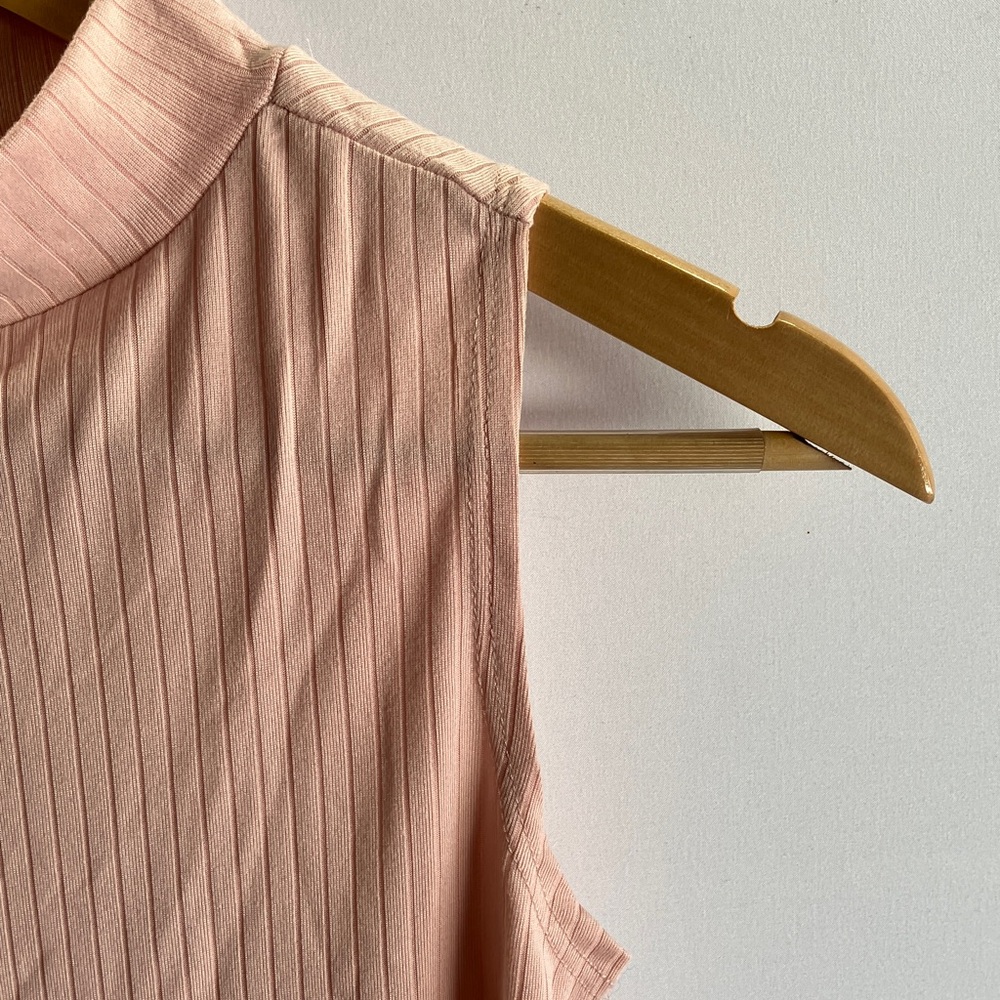 One Step Up Peach Ribbed Tank Top - Picture 3 of 5
